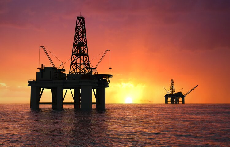 قیمت نفت پس از کاهش غیرمنتظره ذخایر نفت خام آمریکا به بالای 80 دلار رسید