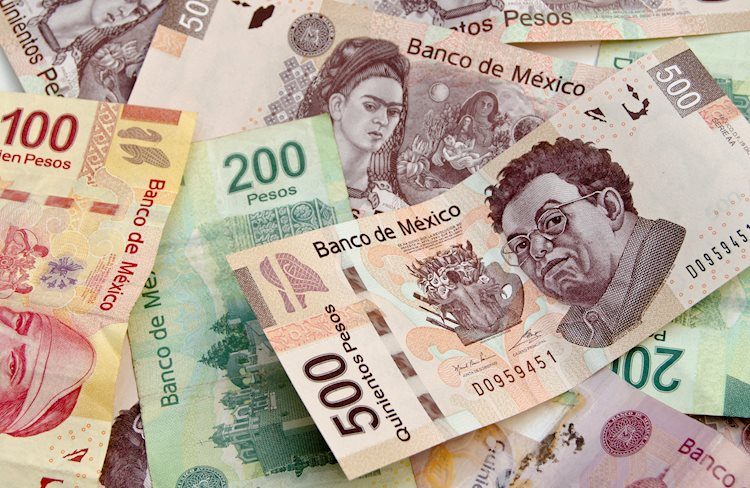 پزوی مکزیک کاهش دیرهنگام در برابر دلار آمریکا را مشاهده می کند و در پایان هفته به دلیل گمانه زنی های فدرال رزرو مثبت است.